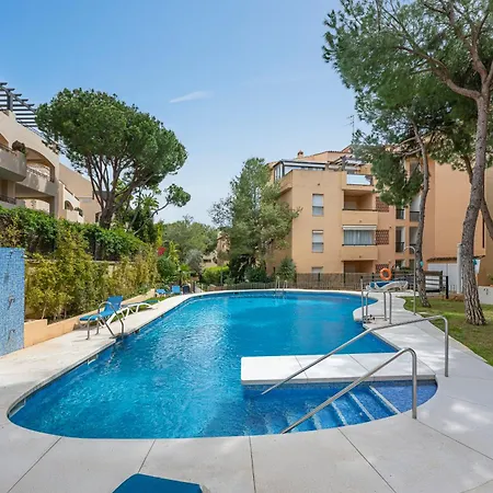 Apartment Splendid 3-br Just 3 Minutes From The