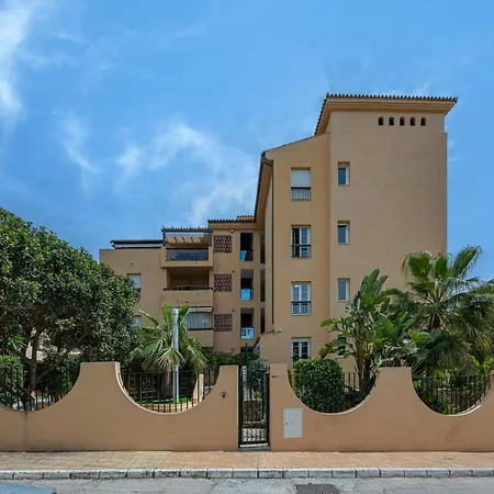 Splendid 3-br Just 3 Minutes From The