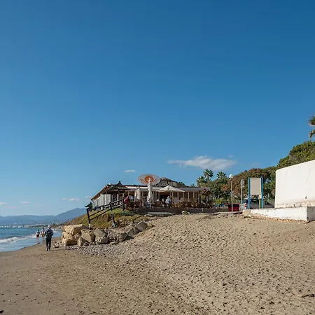 Splendid 3-br Just 3 Minutes From The Apartment Marbella